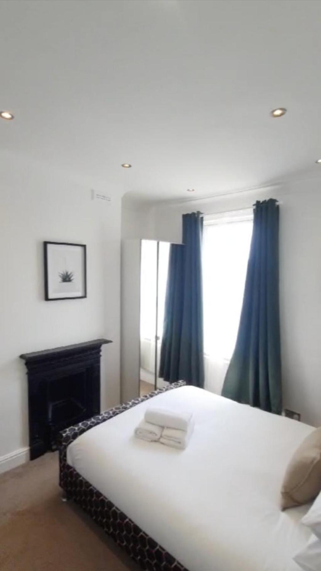 Charming Tower Bridge Apartment ลอนดอน ภายนอก รูปภาพ