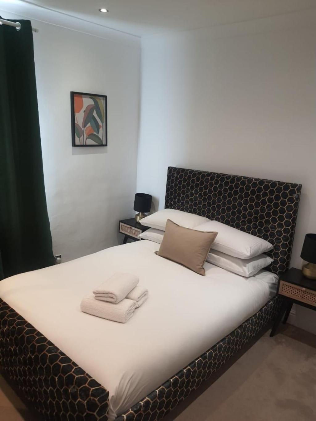 Charming Tower Bridge Apartment ลอนดอน ภายนอก รูปภาพ
