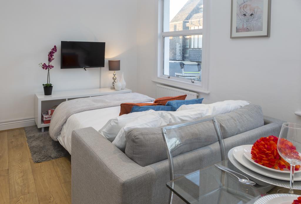Charming Tower Bridge Apartment ลอนดอน ภายนอก รูปภาพ